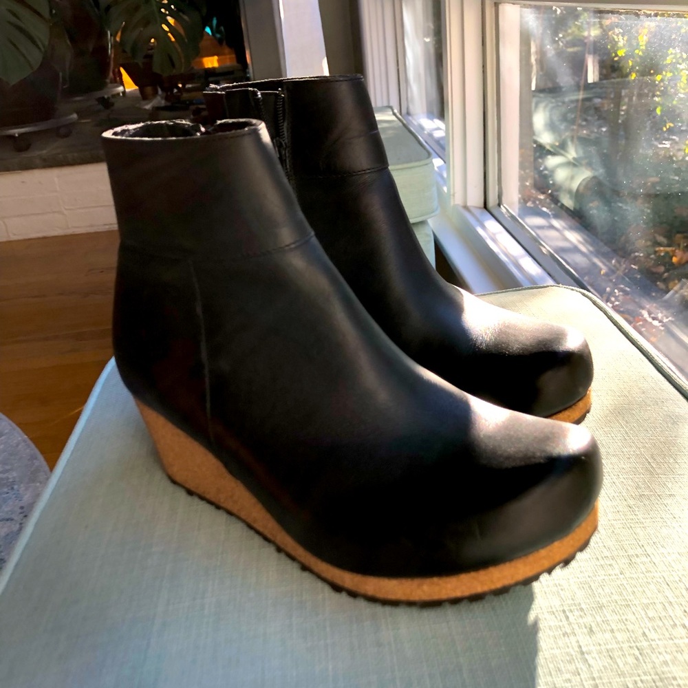 Papillio by Birkenstock EBBA Black Leather Bootie with Cork Wedge Size 38/7